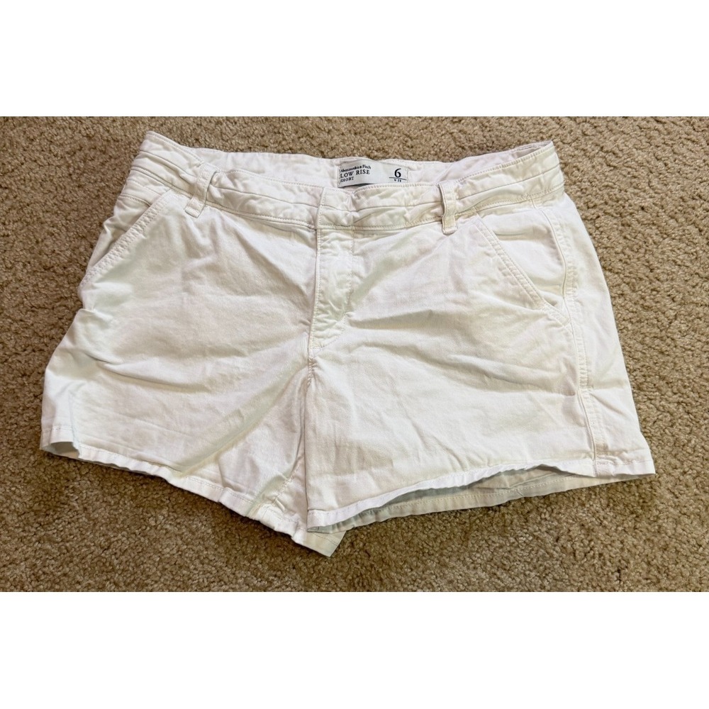 Abercrombie & Fitch Women's Size 6 W28 White‎ Short Length Shorts